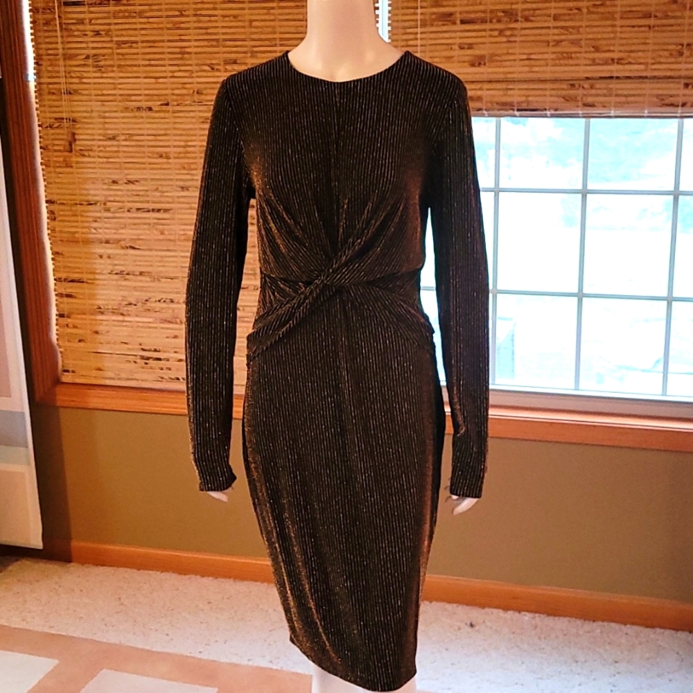 Michael Kors large size formal wear. Gold and black. Criss-cross front. Like new